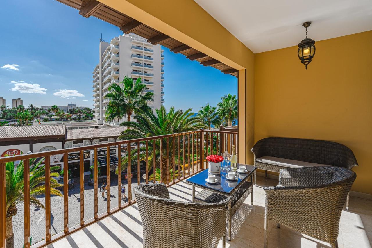 Oceanfront Oasis: 3-Bedroom Las Americas Beach Retreat Playa de las Americas  Exterior photo