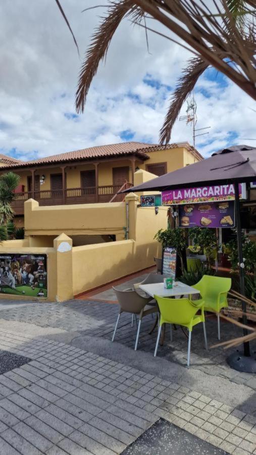 Oceanfront Oasis: 3-Bedroom Las Americas Beach Retreat Playa de las Americas  Exterior photo